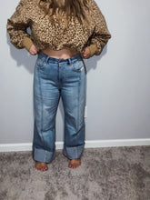 Load image into Gallery viewer, Transform Jeans