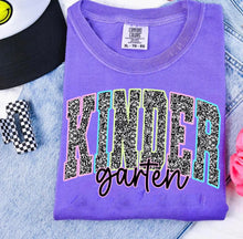Load image into Gallery viewer, Preppy Grade Tee